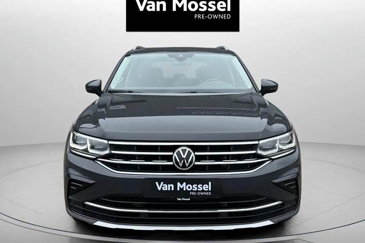 Grå VW Tiguan fra 2021