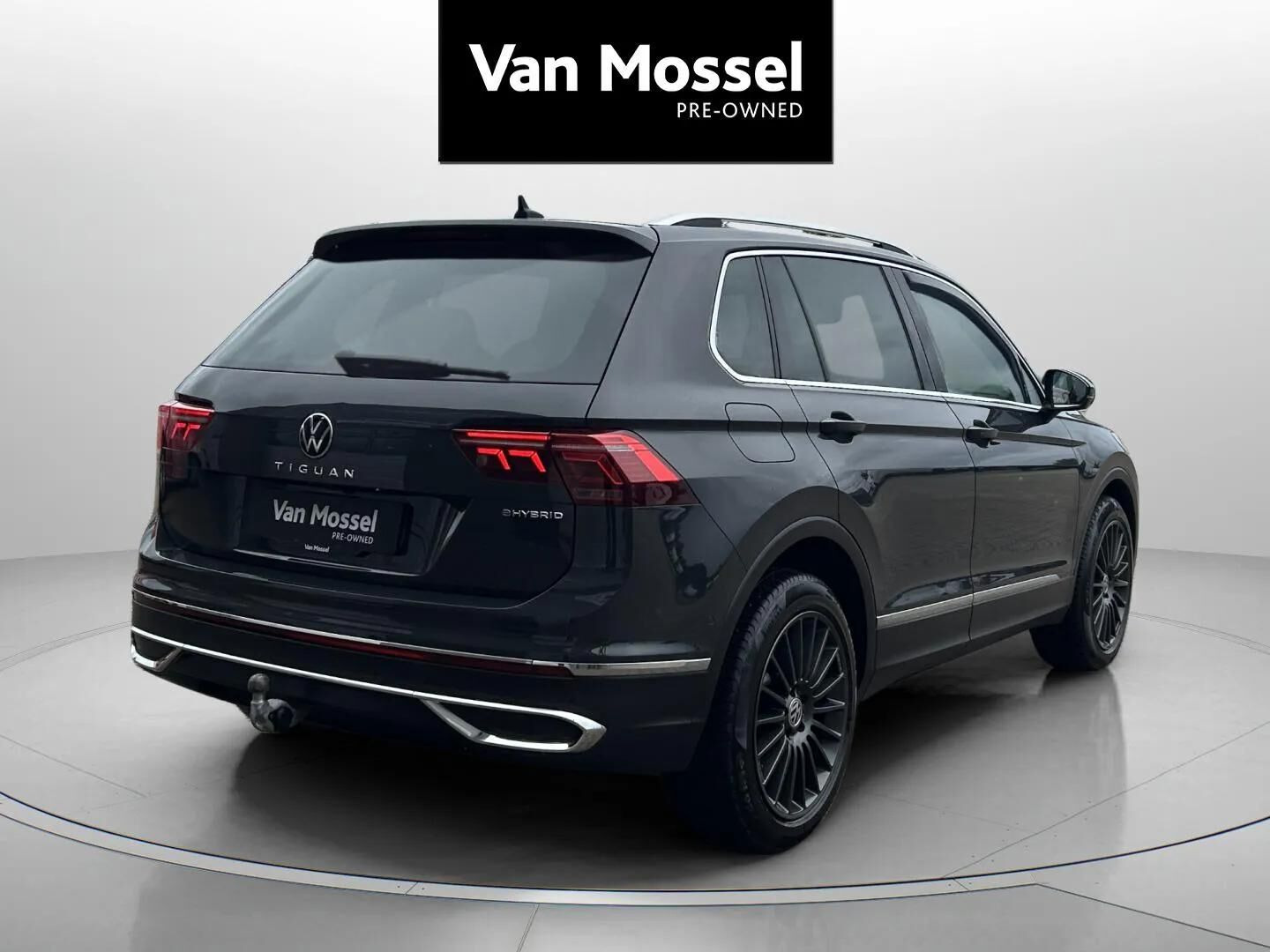 Grå VW Tiguan fra 2021