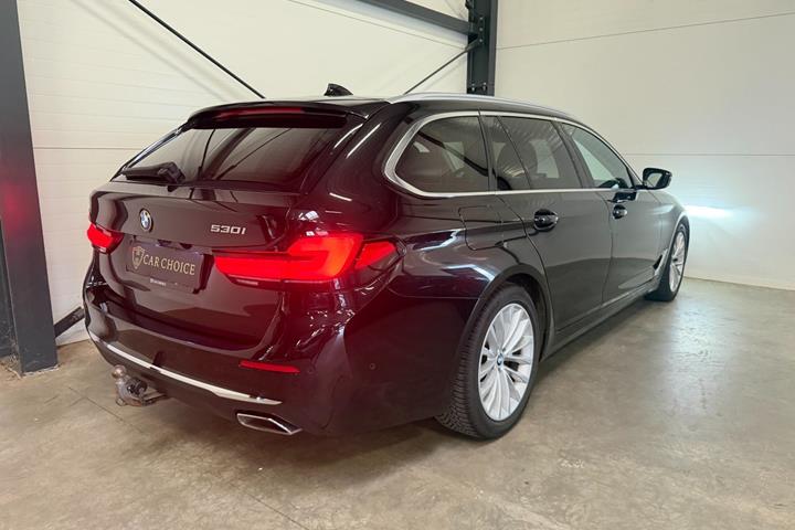 Sort BMW 530i fra 2021