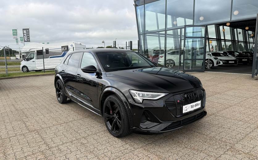 Audi e-tron S quattro