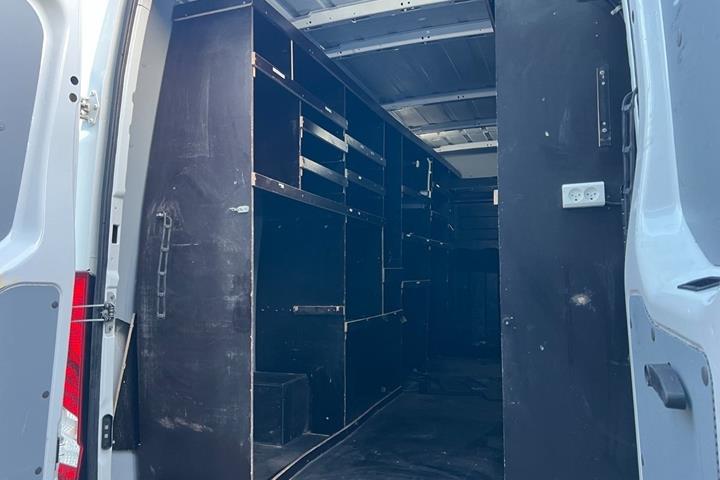 Hvid Iveco Daily fra 2022