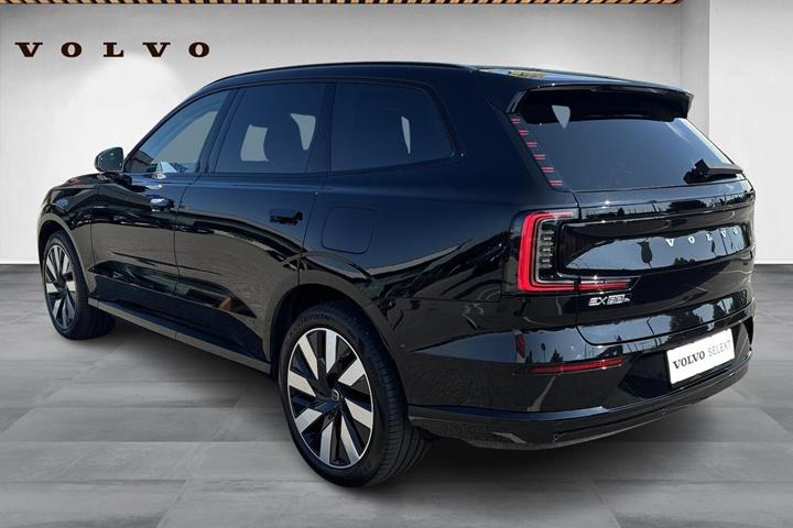 Sort Volvo EX90 fra 2025