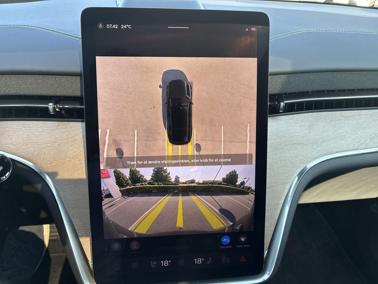 Sort Volvo EX90 fra 2025