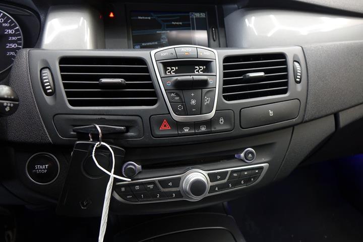 undefined Renault Laguna III fra 2012