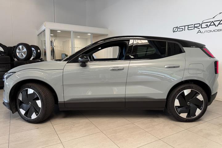 Grå Volvo EX30 fra 2024