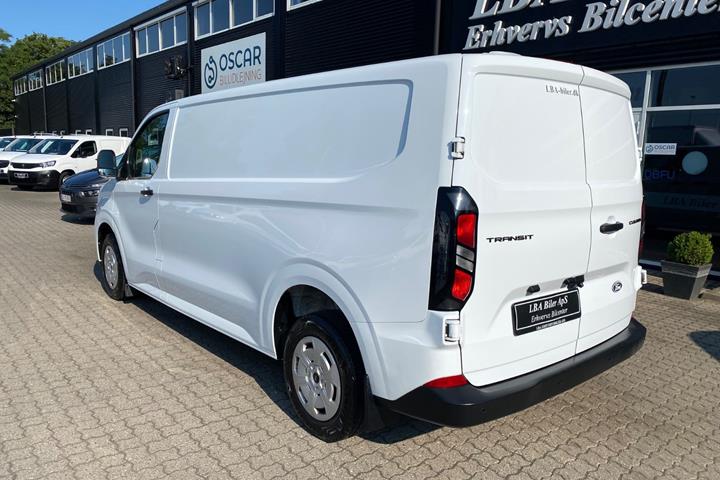 Hvid Ford Transit Custom 320 L2 fra 2025