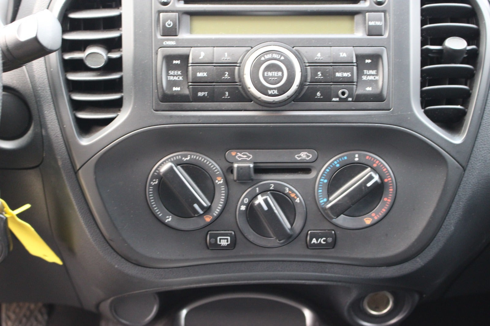 Sølv Nissan Juke fra 2011