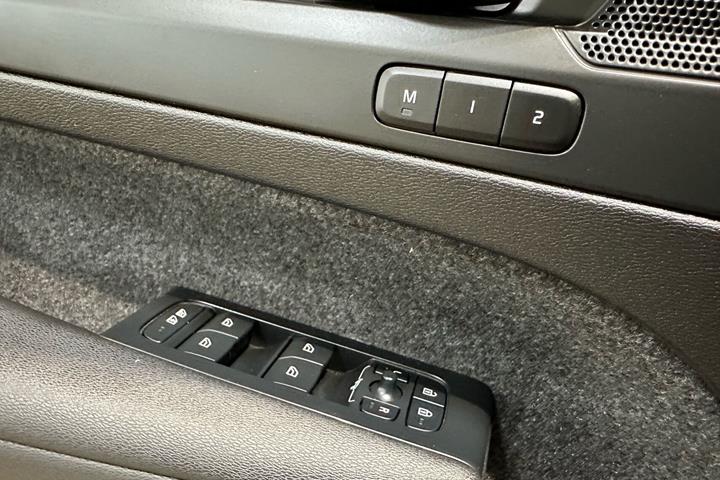 Sort Volvo C40 fra 2023