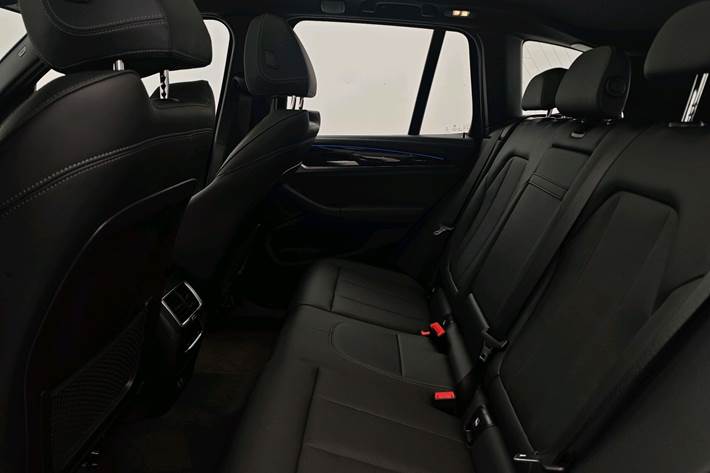 Sort BMW iX3 fra 2022