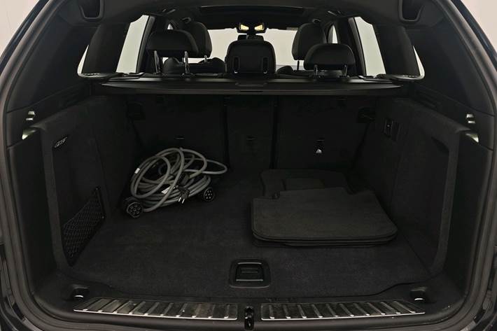 Sort BMW iX3 fra 2022