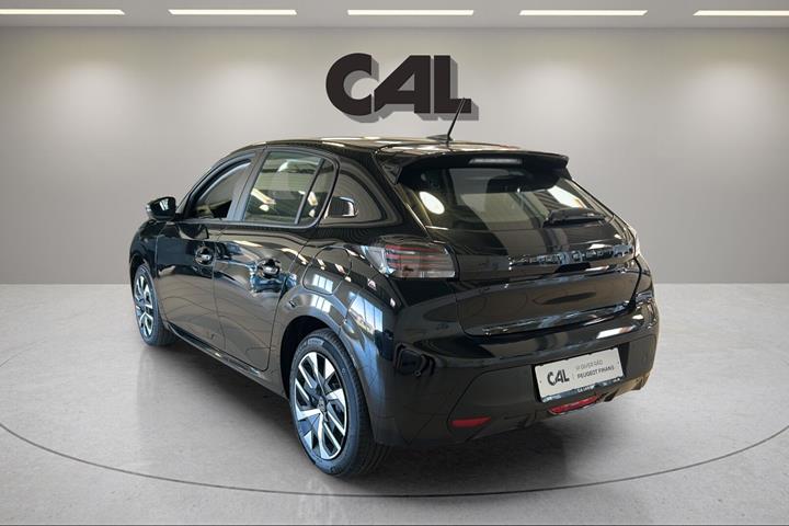 Sort Peugeot e-208 fra 2025