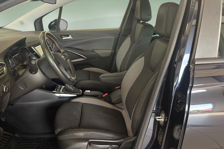 Sort Opel Crossland X fra 2019