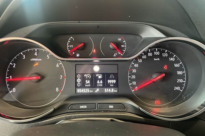 Sort Opel Crossland X fra 2019