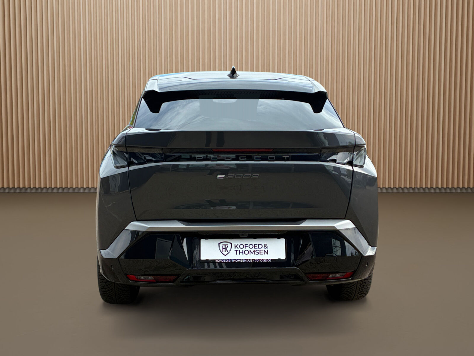 Grå Peugeot e-3008 fra 2025