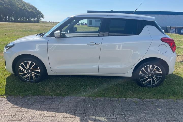 Hvid Suzuki Swift fra 2021