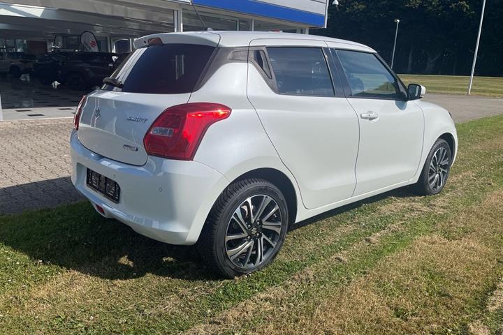 Hvid Suzuki Swift fra 2021