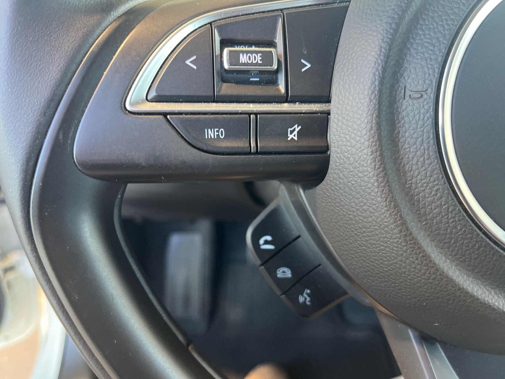 Hvid Suzuki Swift fra 2021