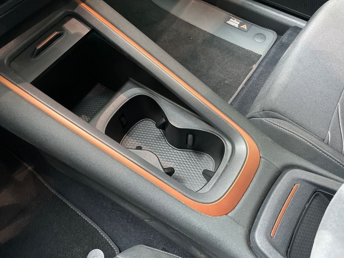 Hvid Cupra Born fra 2023