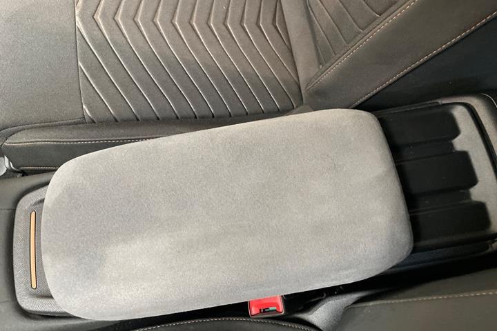 Hvid Cupra Born fra 2023