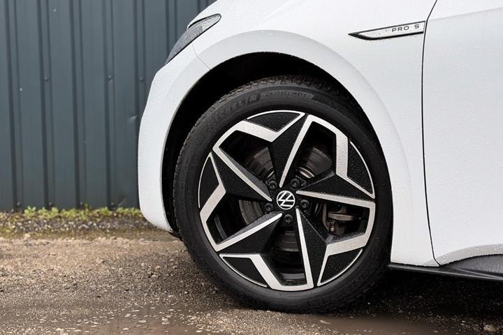 Hvid VW ID.3 fra 2023