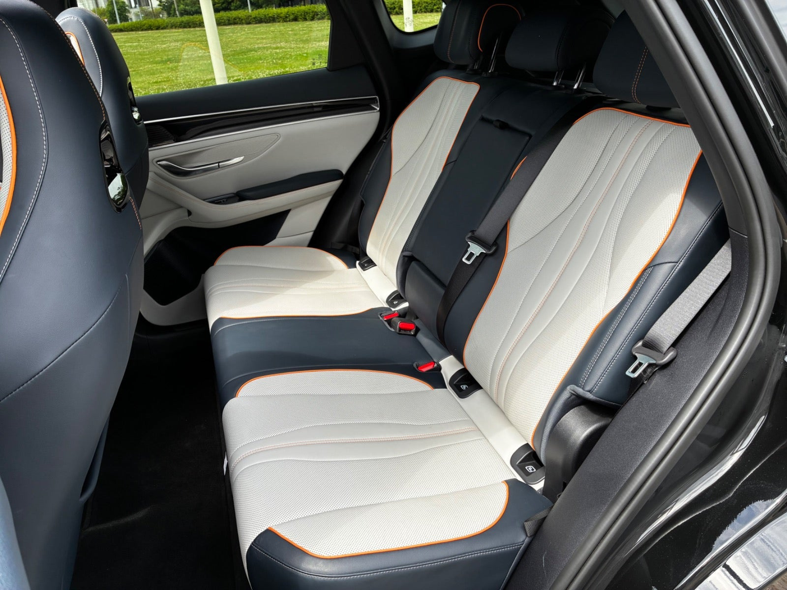 Sort BYD Seal U fra 2025