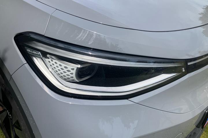 Grå VW ID.4 fra 2023