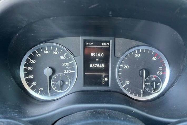Sort Mercedes Vito 116 fra 2016