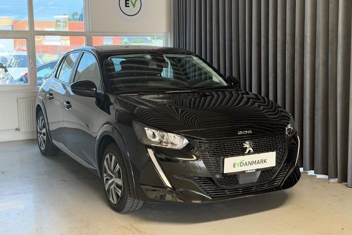 Sort Peugeot e-208 fra 2021