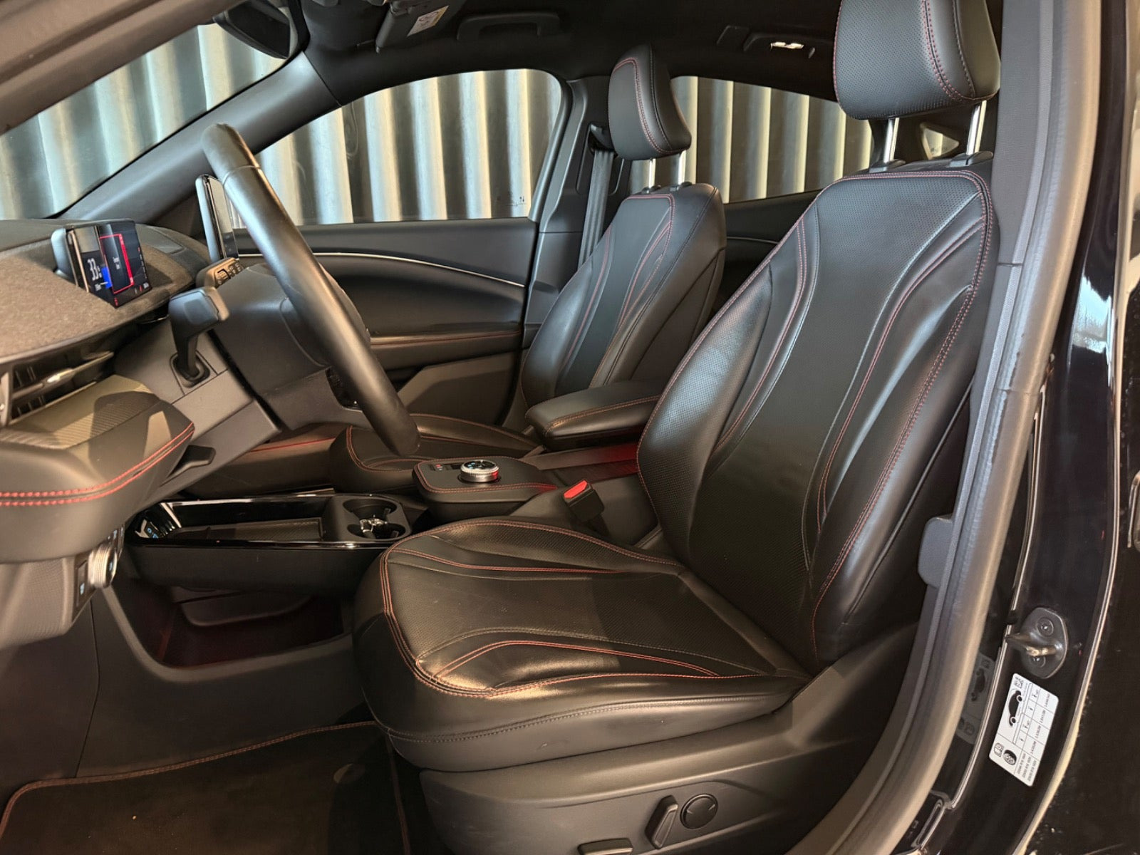 Sort Ford Mustang Mach-E fra 2022