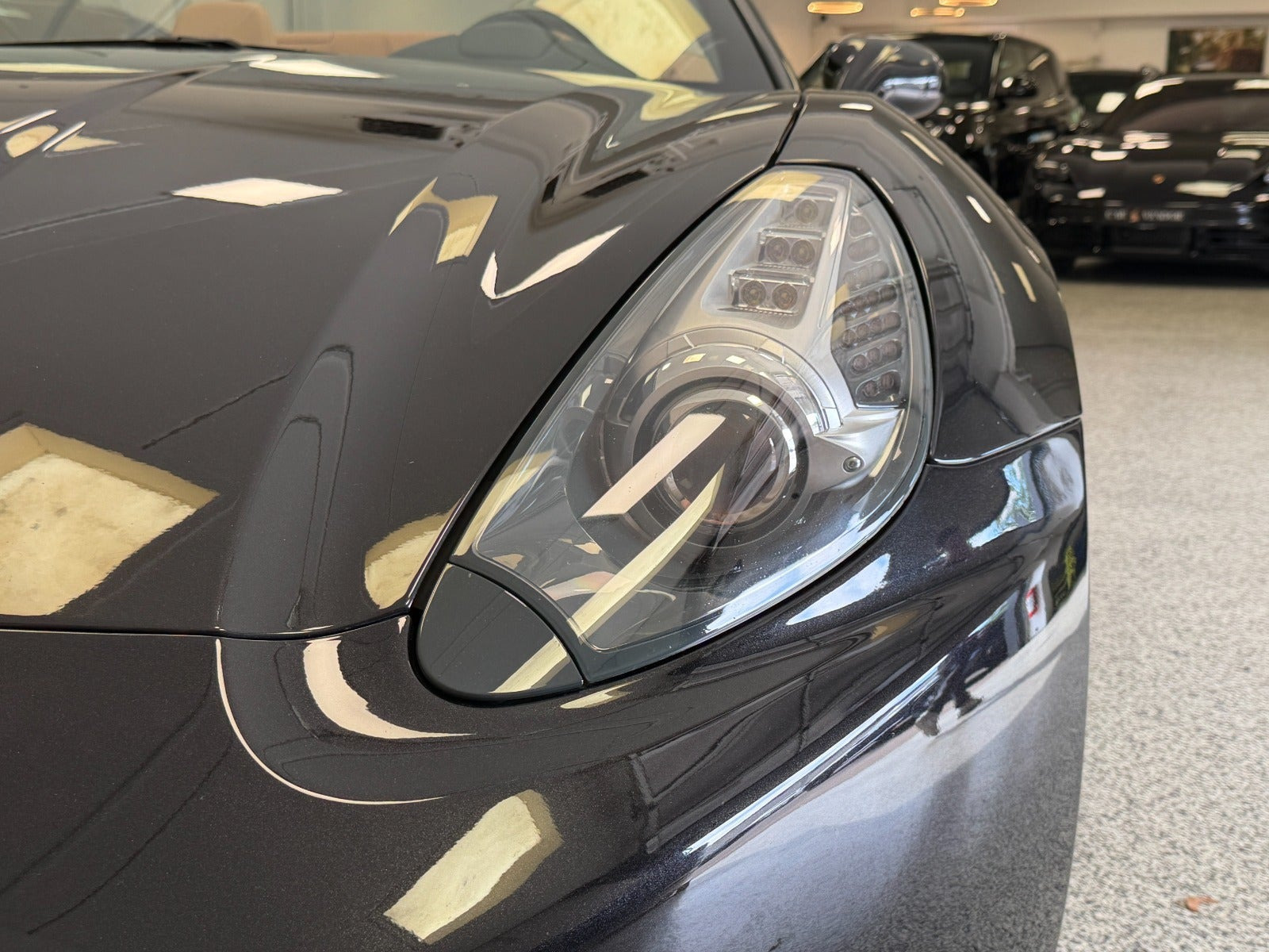 Sort Ferrari California fra 2014