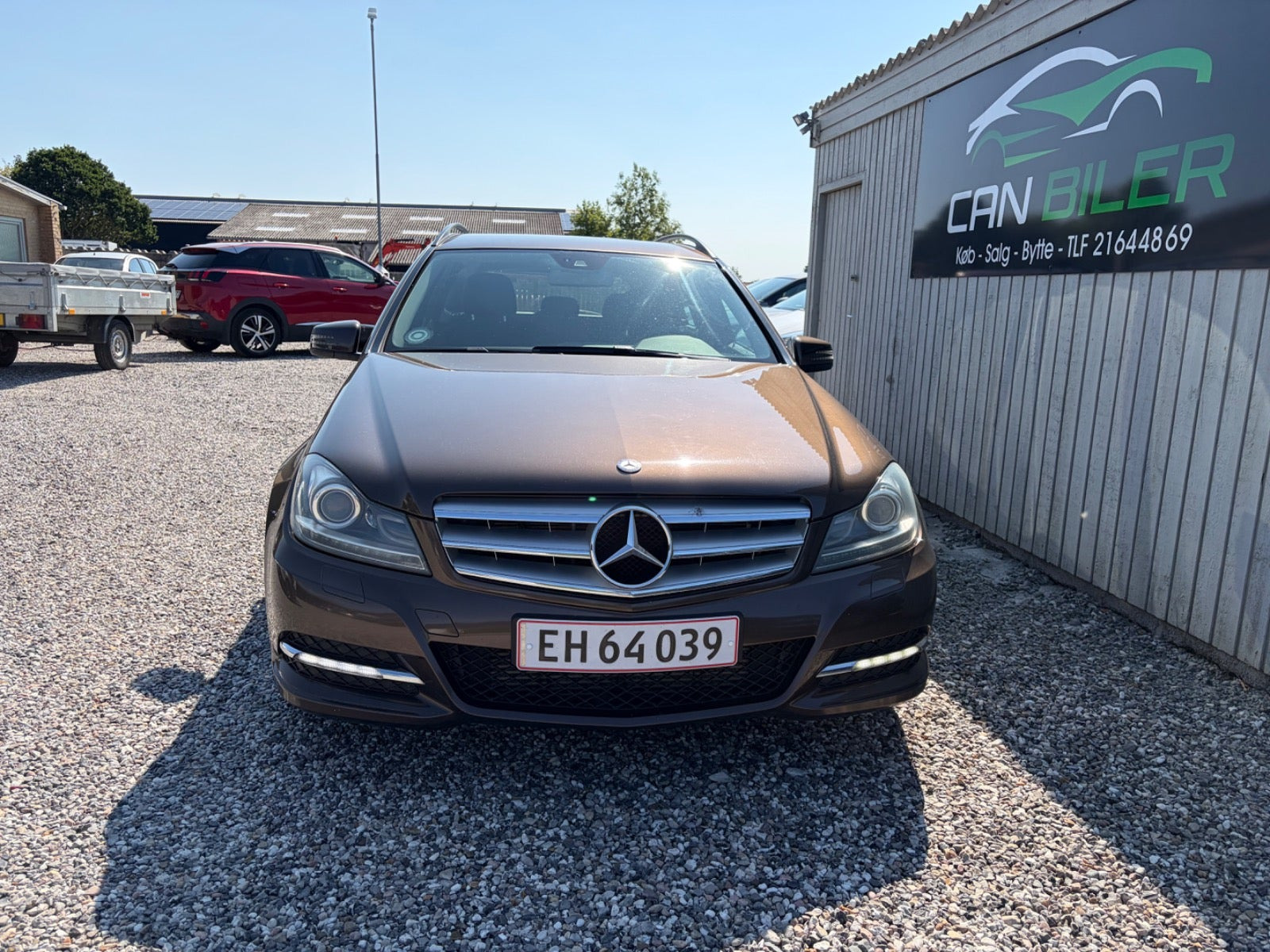 Brun Mercedes C180 fra 2014