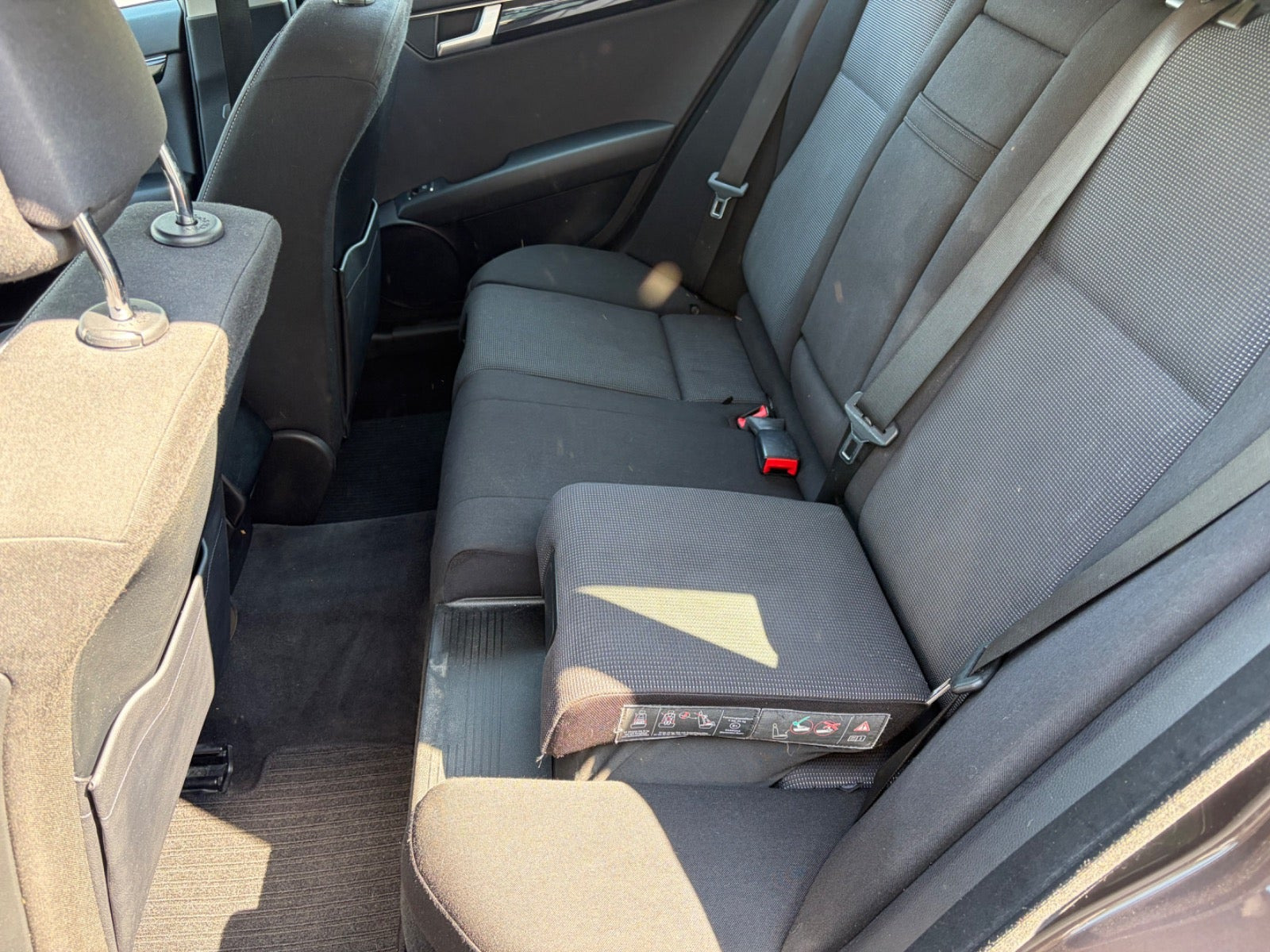 Brun Mercedes C180 fra 2014