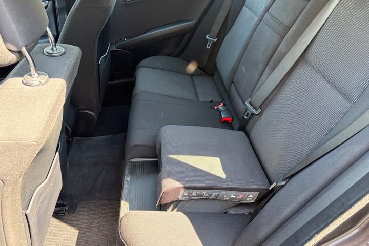 Brun Mercedes C180 fra 2014