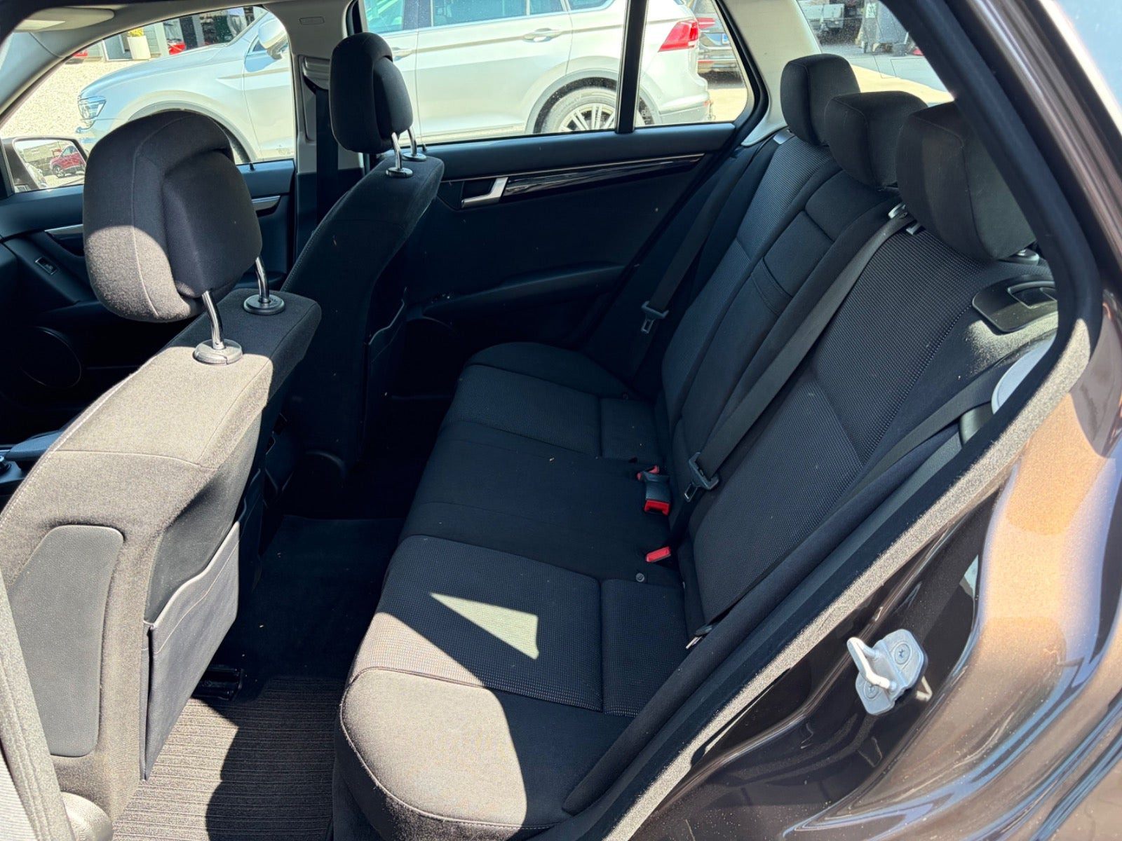 Brun Mercedes C180 fra 2014