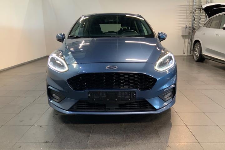 Blå Ford Fiesta fra 2021