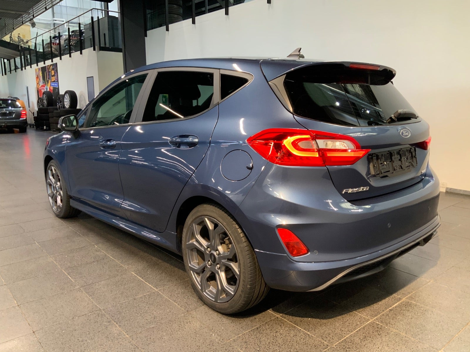 Blå Ford Fiesta fra 2021