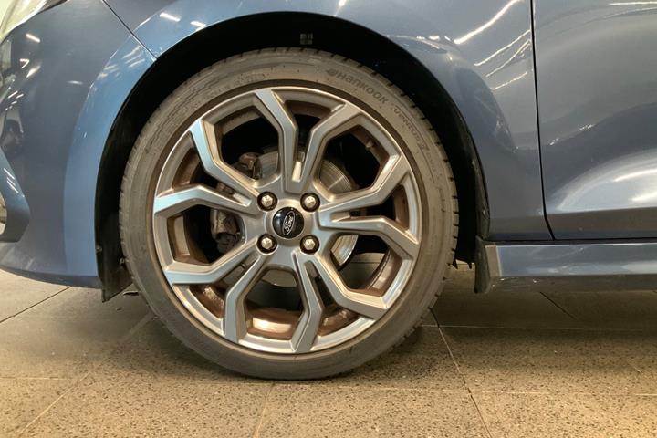 Blå Ford Fiesta fra 2021