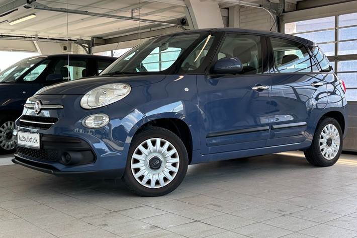 Blå Fiat 500L fra 2018