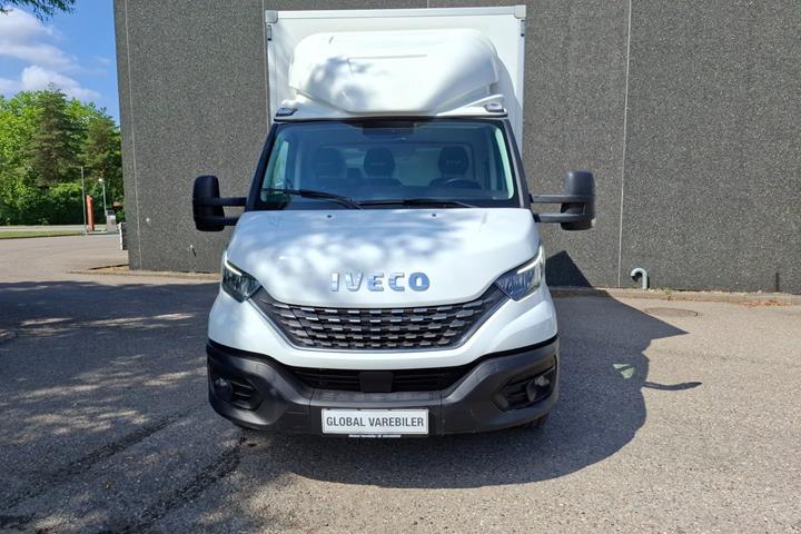 Hvid Iveco Daily fra 2022