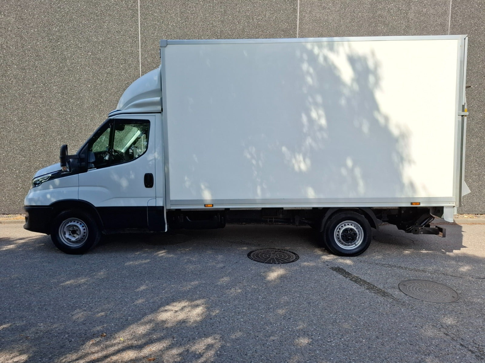 Hvid Iveco Daily fra 2022