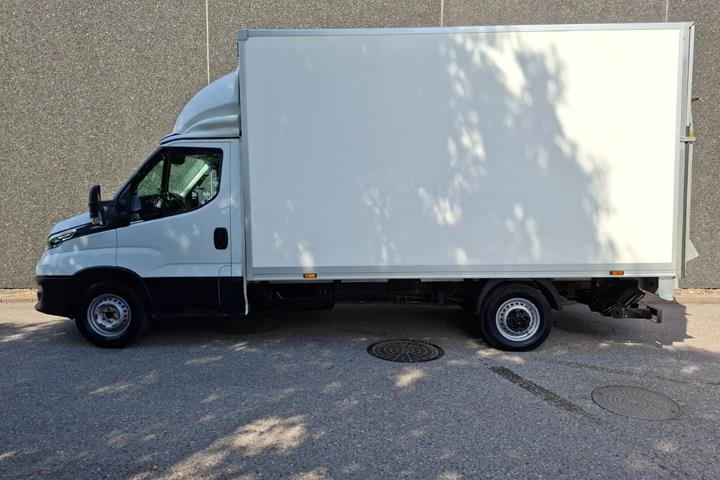 Hvid Iveco Daily fra 2022