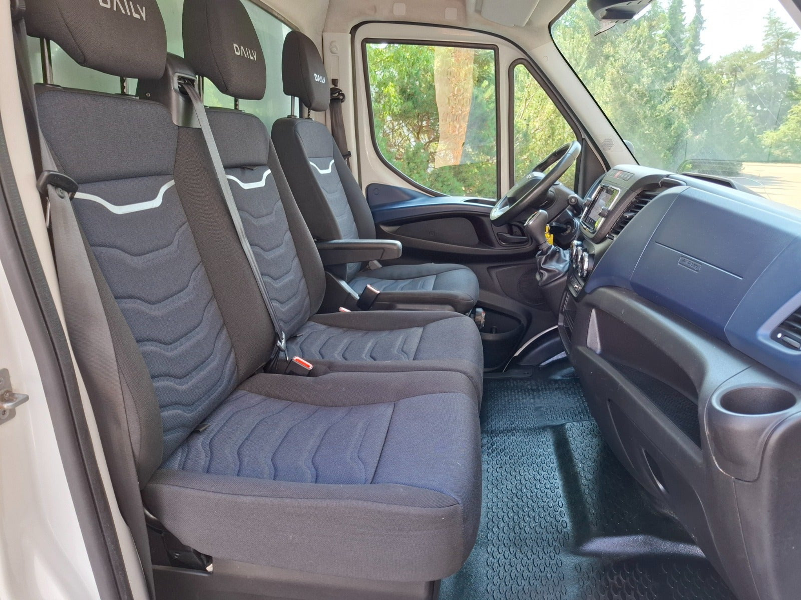 Hvid Iveco Daily fra 2022