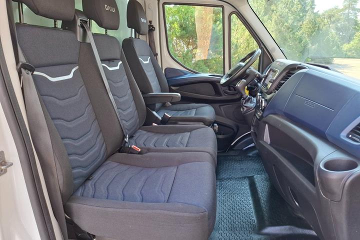 Hvid Iveco Daily fra 2022