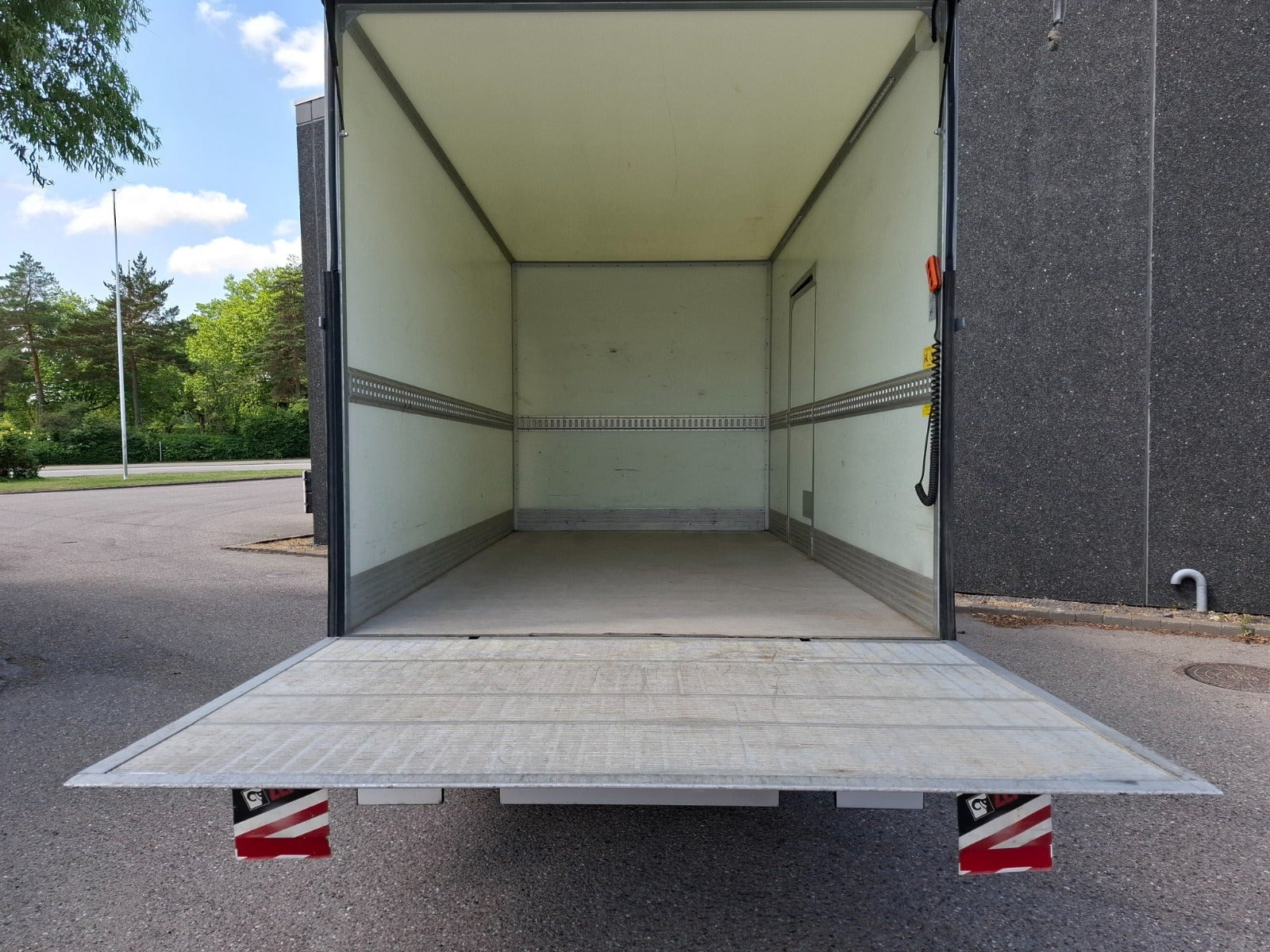 Hvid Renault Master IV T35 fra 2021