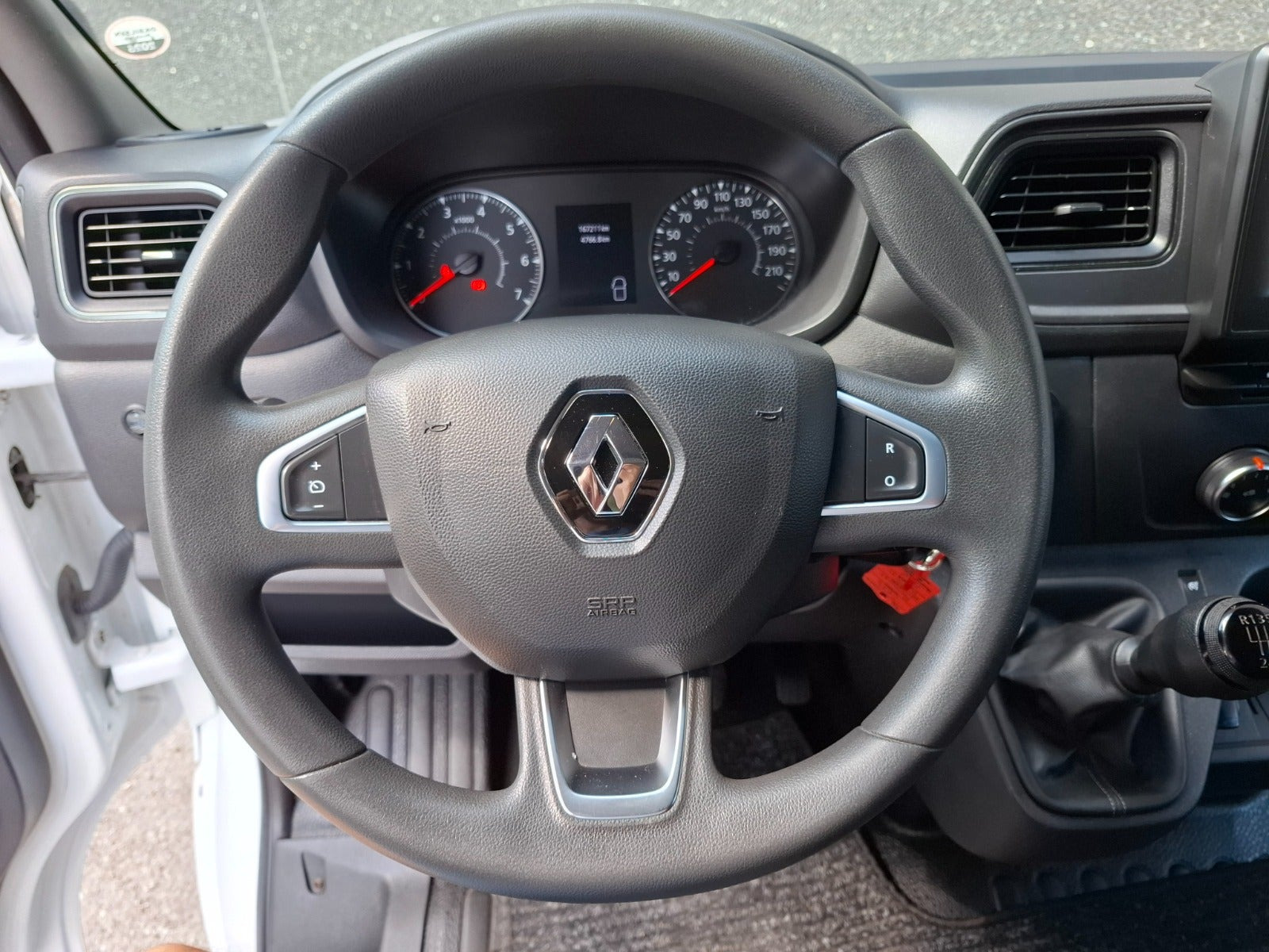 Hvid Renault Master IV T35 fra 2021
