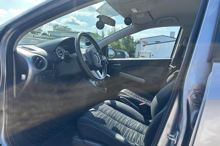 undefined Mazda 2 fra 2010