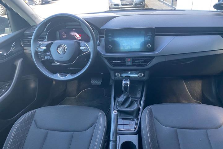 Grå Skoda Kamiq fra 2023