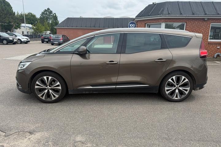 Grå Renault Grand Scenic IV fra 2018