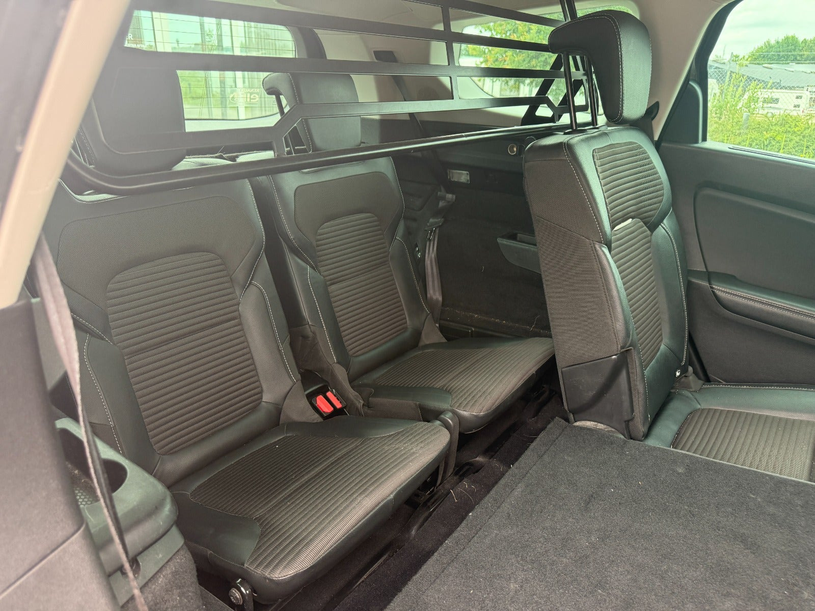 Grå Renault Grand Scenic IV fra 2018