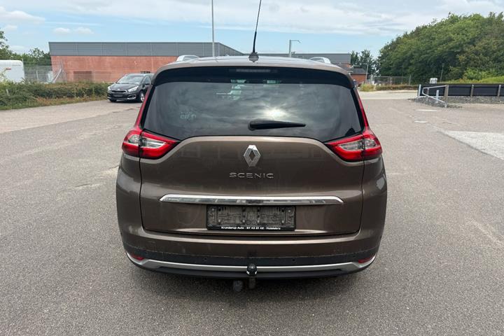 Grå Renault Grand Scenic IV fra 2018